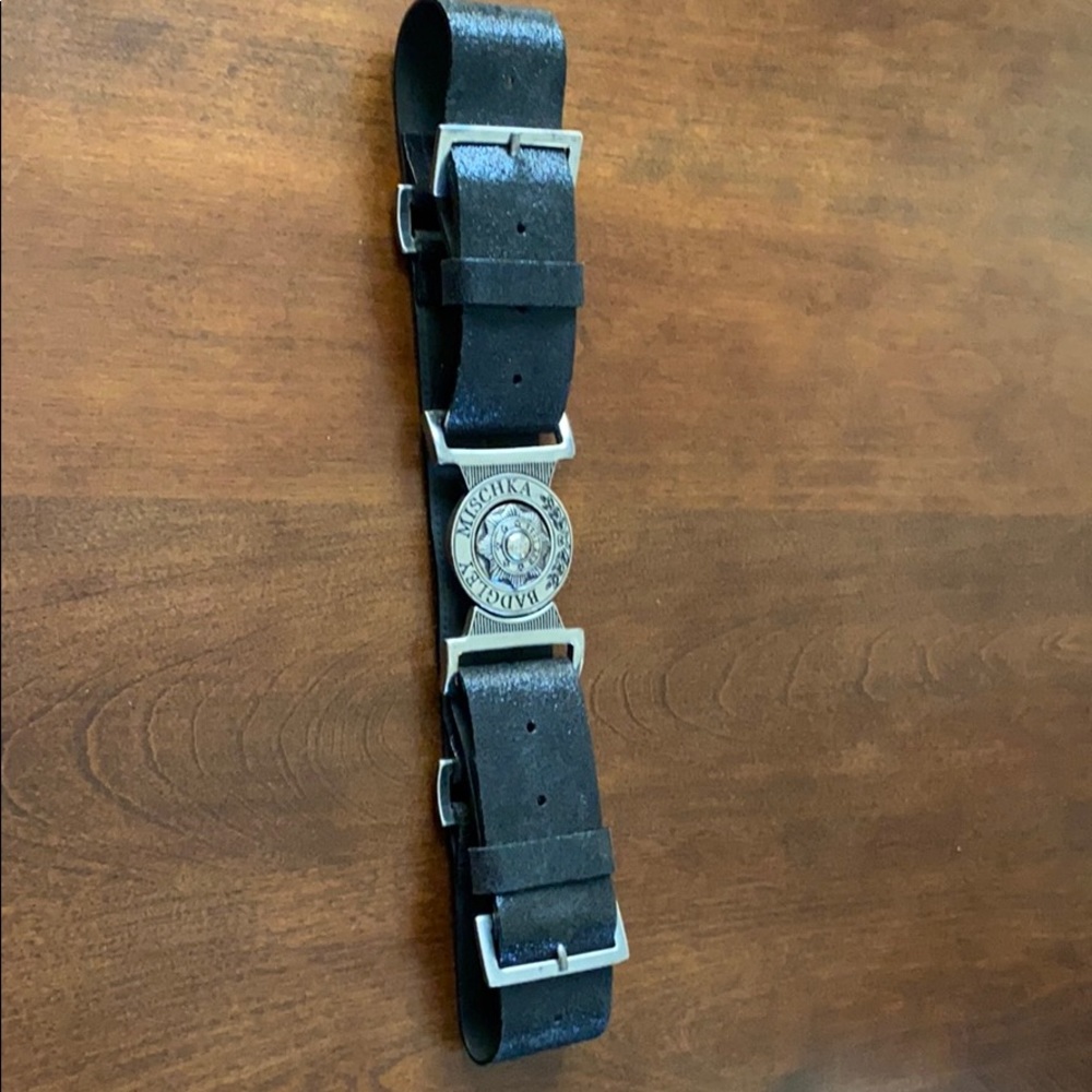 Badgley Mischka leather belt